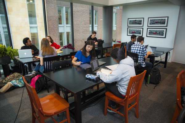 Rutgers-New Brunswick Honors College students studying